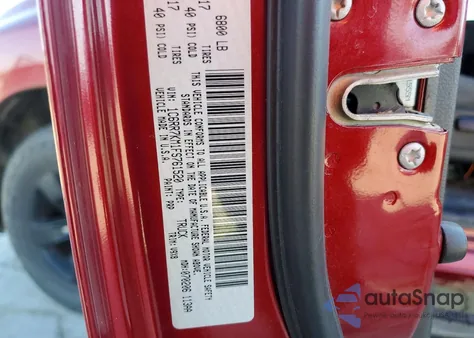 2015 Ram 1500 St z USA, uszkodzony, nr VIN 1C6RR7KM1FS761520